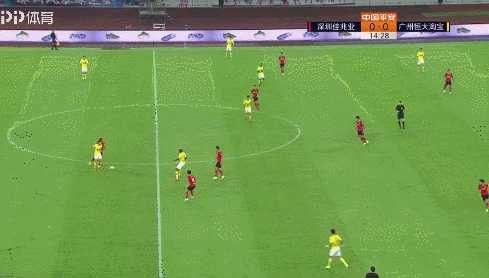 恒大客场轻取佳兆业，维持领跑地位