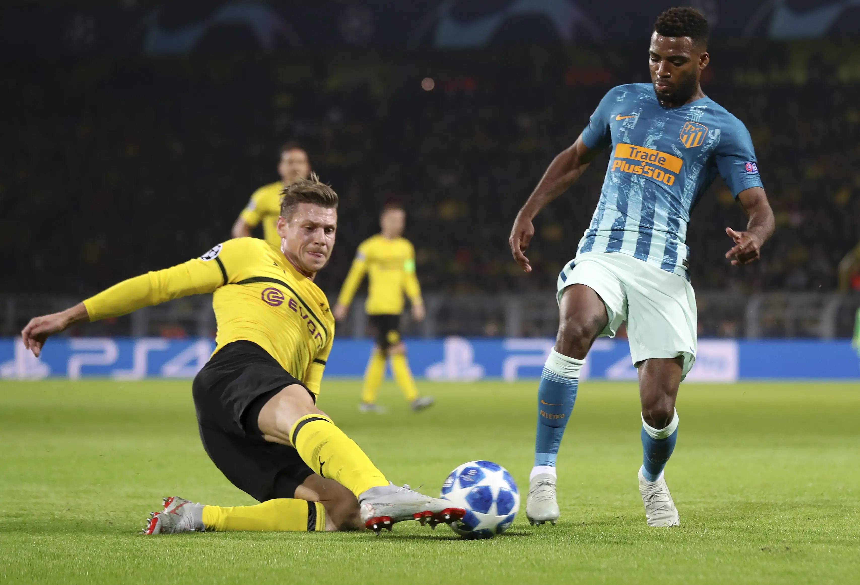 多特蒙德球队备战关键客场比赛