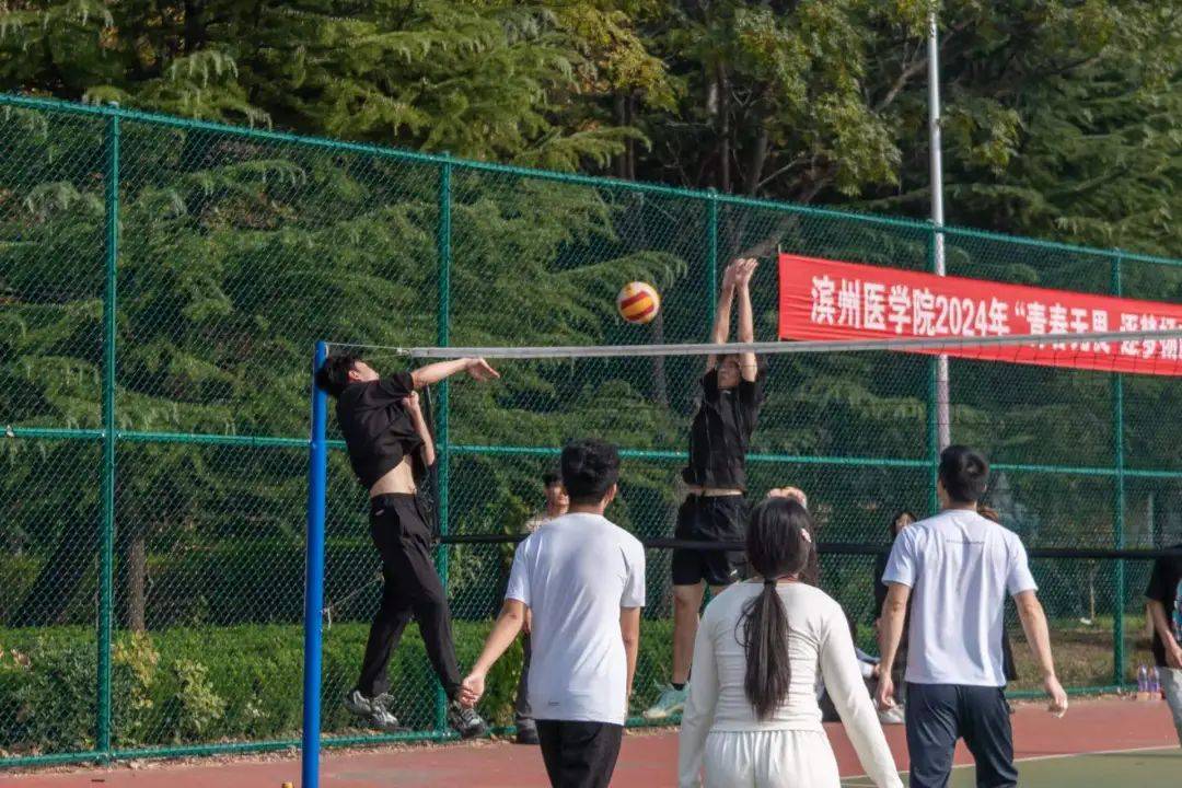 精彩瞬间再现,比赛节奏紧凑刺激 精彩瞬间再现,比赛节奏紧凑刺激