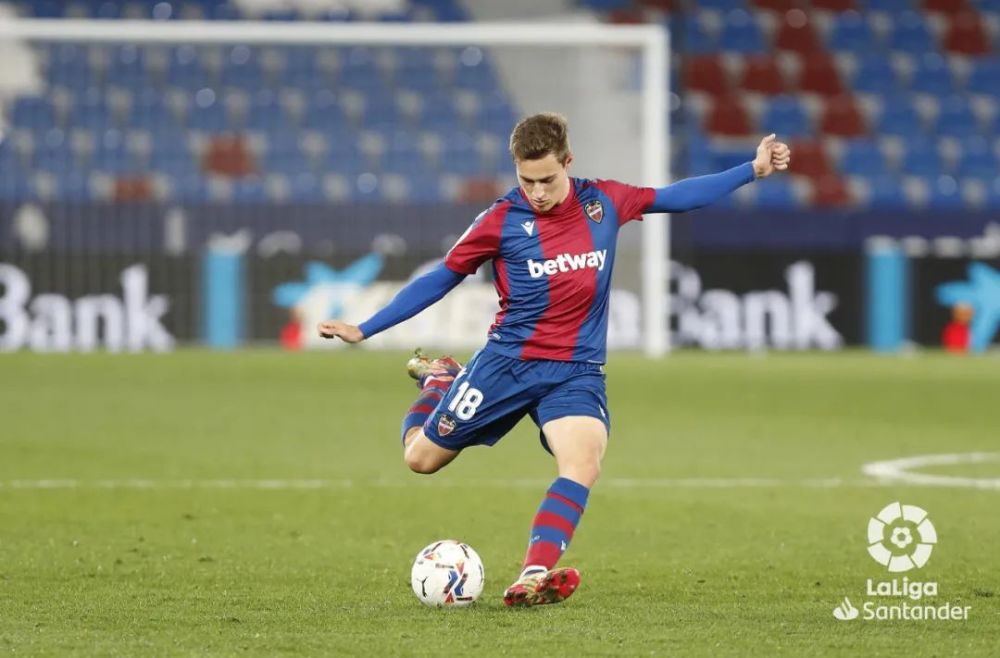 关于阿拉维斯主场告负，保级形势不容乐观的信息