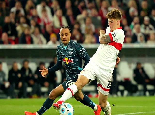 斯图加特主场大胜，实现反超的简单介绍