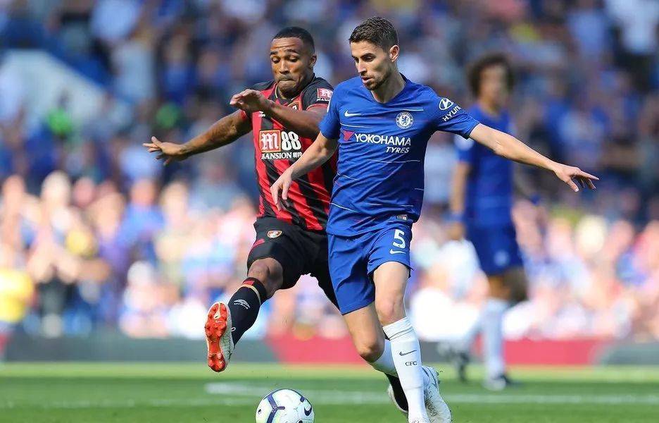 切尔西士气低迷，球迷呼唤球队重振雄风