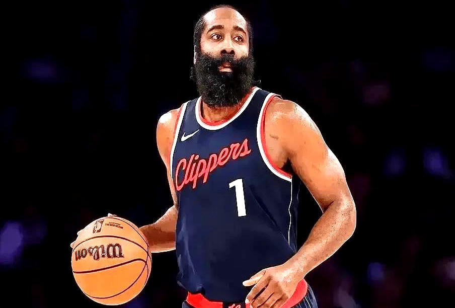 火箭逆转马刺，哈登复出献27+10+6。